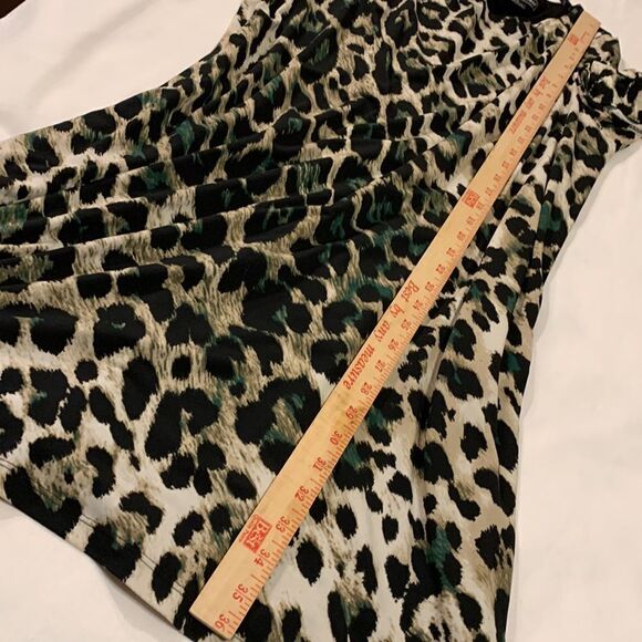 Jessica Howard size 16 leopard print dress w/ruffle bell sleeves.  Very stretchy - Picture 10 of 12